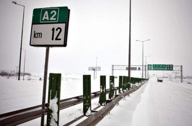 Accident in lant pe A2: 20 de masini, implicate. O persoana a fost ranita