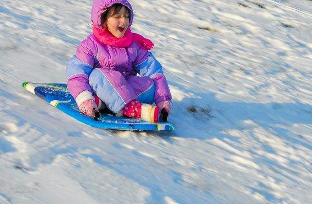 Unitatile de invatamant din 26 de judete, inchise luni si marti