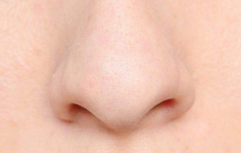 Studiu: Nasul uman, capabil sa simta mirosul unei boli