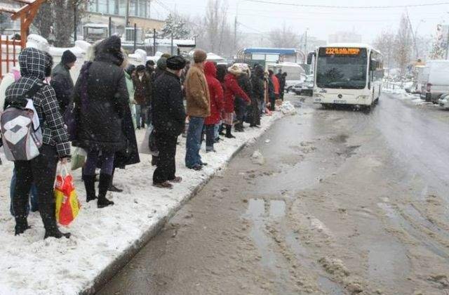 Oprescu le cere bucurestenilor sa foloseasca mijloacele de transport in comun