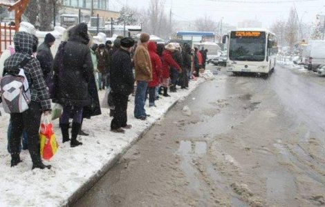 Oprescu le cere bucurestenilor sa foloseasca mijloacele de transport in comun