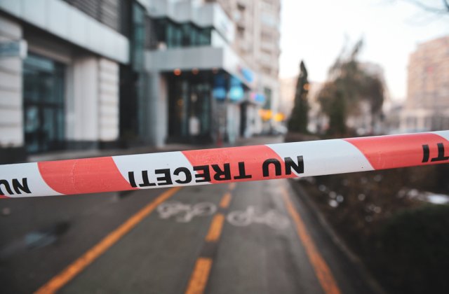 Un italian și-a executat iubita în fața unui magazin de pompe funebre din Mehedinți. Autorul și-a tras mai multe focuri de armă în piept 