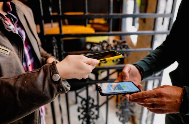 Bilanț COVID-19, 25 decembrie 2021. Au murit 27 de persoane, la care se adaugă două decese anterioare raportate astăzi