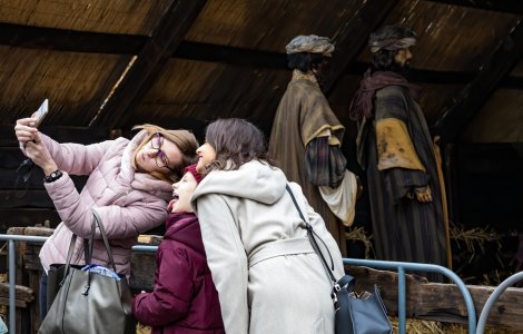 Peste 500.000 de români își sărbătoresc onomastică de Sfântul Ștefan