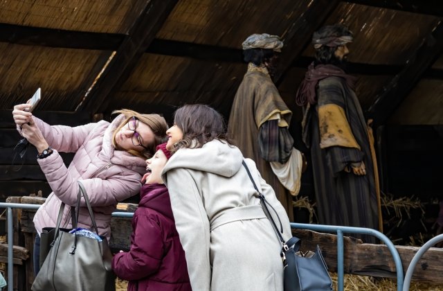 Peste 500.000 de români își sărbătoresc onomastică de Sfântul Ștefan