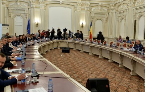 MAE așteaptă sugestii și propuneri de la românii din diaspora pentru organizarea consulatelor mobile