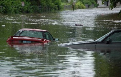 Inundatiile fac ravagii in toata tara