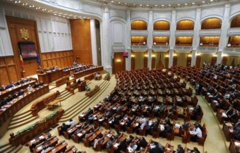 Blaga, Tariceanu si Ungureanu, cei mai chiulangii senatori in 2013