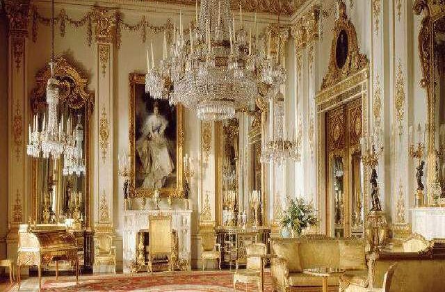 Palatele reginei Elizabeth a II-a se degradeaza