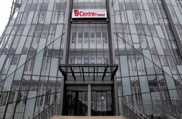 Franta: Doi sefi ai unui grup de presa,  sechestrati de salariati