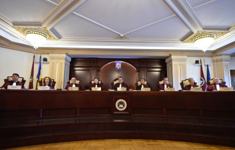 USR a sesizat CCR privind neconstituţionalitatea Legii bugetului de stat pe 2022