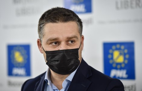 Ciprian Ciucu: Tărăgănarea adoptării certificatului verde COVID în Parlament demonstrează "o profundă criză de leadership