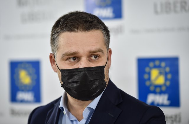 Ciprian Ciucu: Tărăgănarea adoptării certificatului verde COVID în Parlament demonstrează "o profundă criză de leadership