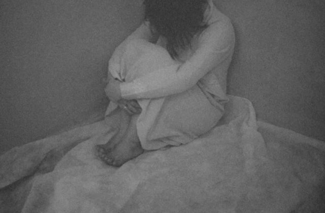 Caz șocant de sechestrare și abuz, în Prahova. Un tată își ținea fiica într-un buncăr