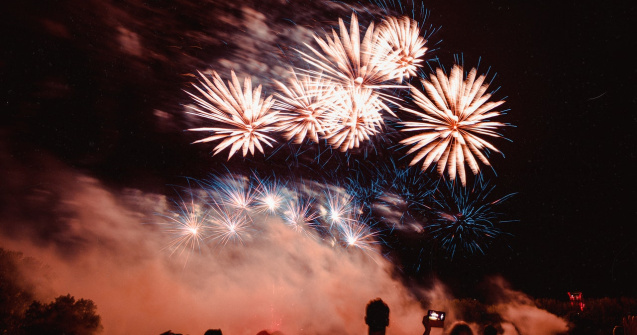  Top  Obiceiuri din diferite colțuri ale lumii în noaptea de Revelion