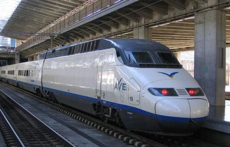 Spania: Zeci de morti si raniti intr-un accident de tren