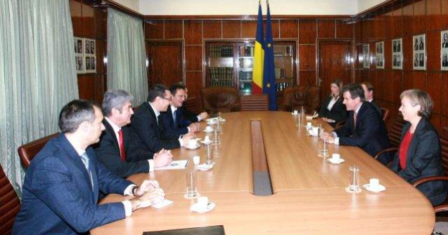 Premierul Victor Ponta s-a intalnit cu seful MI6