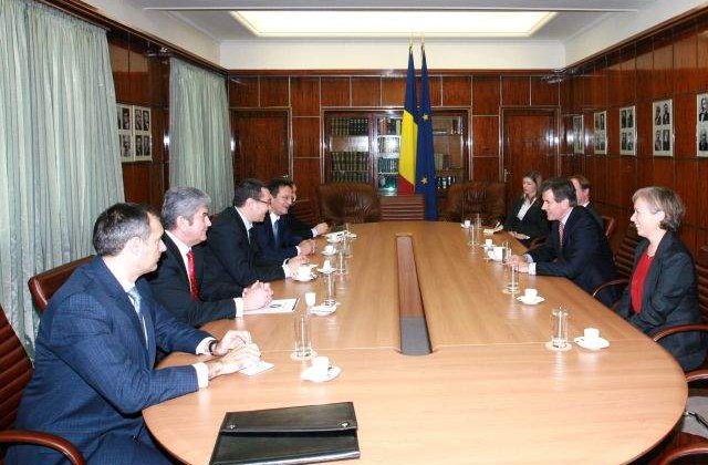 Premierul Victor Ponta s-a intalnit cu seful MI6