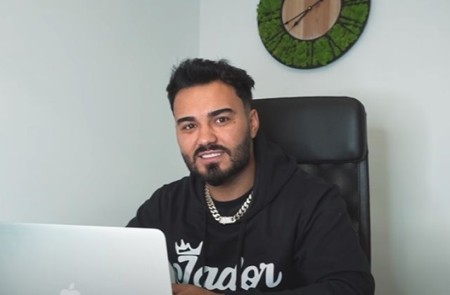 Jador, situație jenantă &icirc;ntr-o spălătorie auto! Artistul a fost șocat de atitudinea angajatului: &bdquo;Las șpagă, să știi&rdquo;