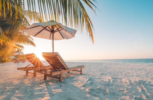 TREI cele mai tari destinații de vacanță pentru luna ianuarie