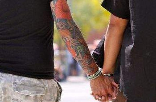 Rusia "cenzureaza" minoritatile sexuale