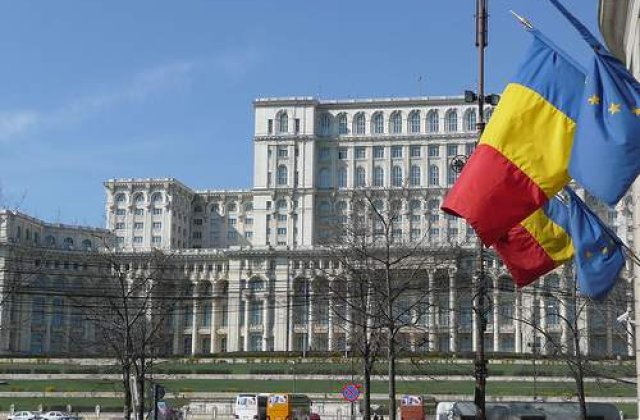 Prefectii, primii vizati de masurile anticriza