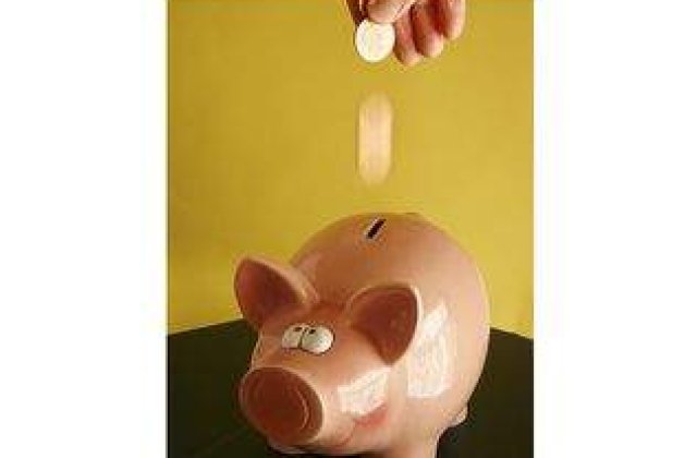 Cu ce oferte ne tenteaza bancile pe timp de criza?