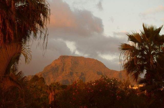 Principalul vulcan din Ecuador, pe cale sa erupa
