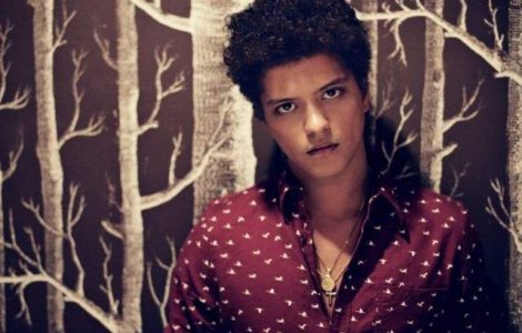  Video  Bruno Mars, show spectaculos la gala Super Bowl 2014