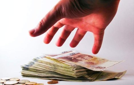 Raport CE: Romania continua sa fie afectata de coruptia la scara mica