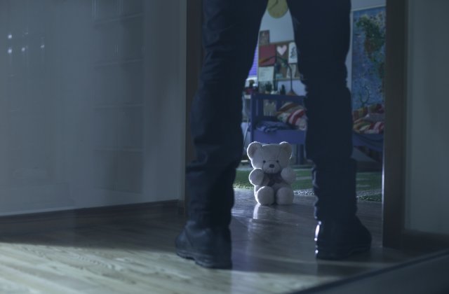 Sector 4: Asistentul maternal suspectat de abuzarea a două minore, suspendat din funcție