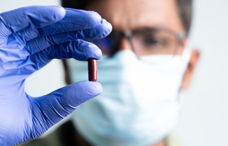 Vin medicamente noi pentru bolnavii de COVID-19. Molupiravir şi Paxlovid nu se vor găsi în farmacii