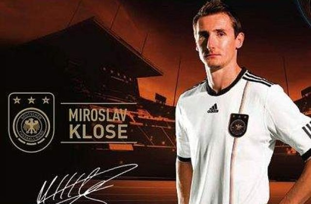 Klose l-a egalat pe Pele