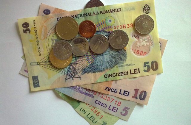 Leul a coborat la un nou minim istoric