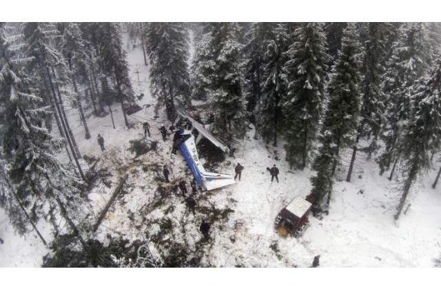 Medicii Calu si Catalin Pivniceru, transportati la Bucuresti cu o aeronava noua