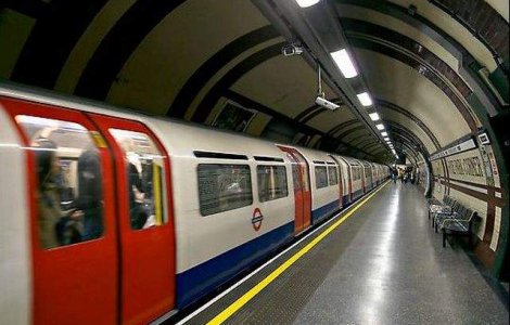 Angajatii metroului londonez, in greva 48 de ore