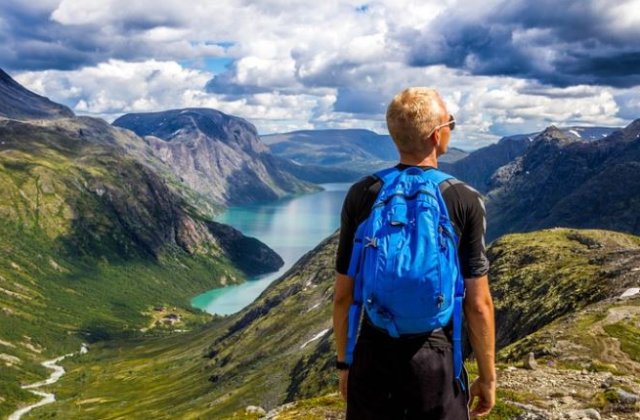 Excursie de o zi la munte. 5 produse pe care să le iei cu tine 