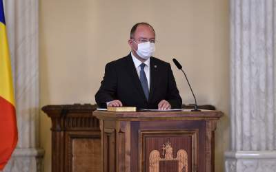 MAE: Consultări politice,...