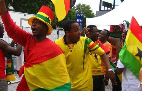 S-au uitat pentru prima data la un meci de fotbal la televizor