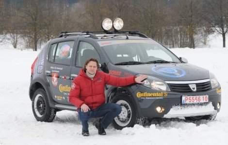 Record mondial cu Dacia Sandero - 16.000 km in 12 zile
