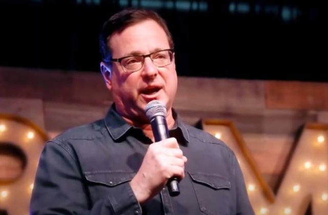 Actorul Bob Saget a fost găsit mort într-o cameră de hotel