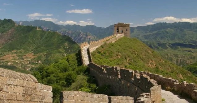 VIDEO „Gaură” de 2 metri în Marele Zid Chinezesc, după un cutremur de 6,9 pe scara Richter