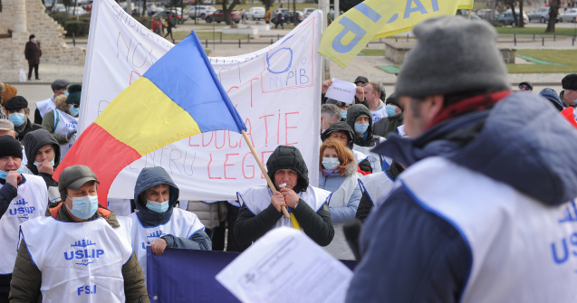 Angajații din învățământ protestează joi la Guvern contra nemajorării salariilor