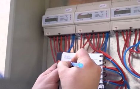 ANPC: 37 de controale la furnizorii de energie și gaze. Doi operatori - facturi fără plafonare sau compensare