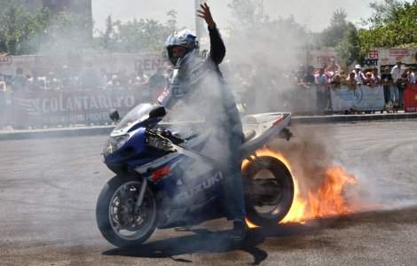 Pasionat de masini? Drifturi, burnout si motoare turate la maxim, in acest weekend, in Bucuresti