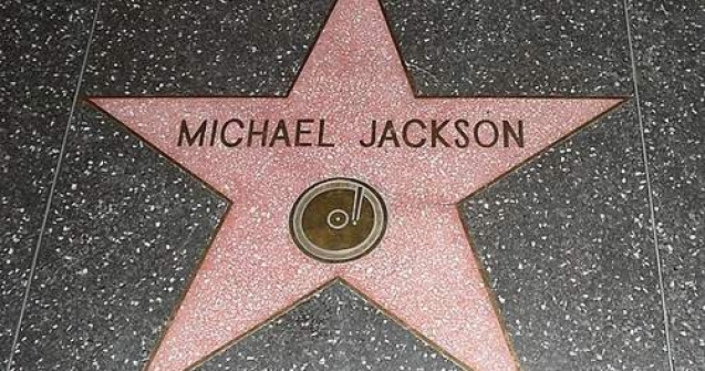 Katherine Jackson va face un film despre fiul sau