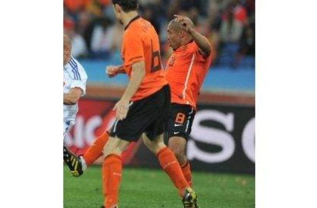 Lovitura grea pentru Brazilia: Olanda merge in semifinale