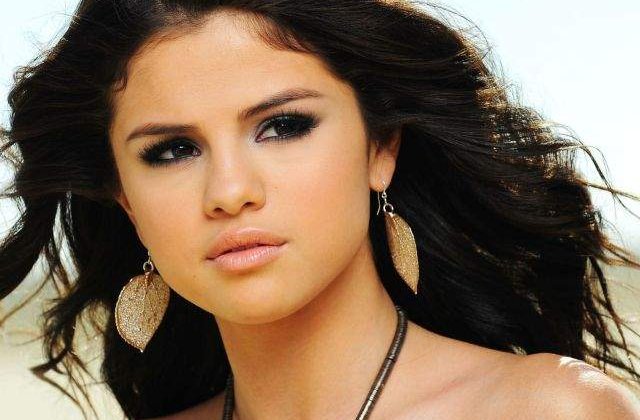 Un tanar va face 4 luni de inchisoare pentru ca a hartuit-o pe Selena Gomez