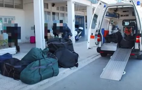 VIDEO Un bărbat din Grecia făcea trafic de droguri cu ambulanța. Cum a fost prins acesta
