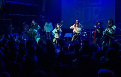  Video  Ad Hoc canta de Dragobete pentru cei care iubesc romaneste